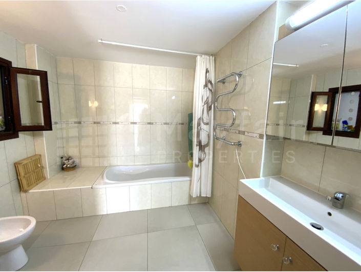 Image No.15-Appartement de 4 chambres à vendre à Larnaca