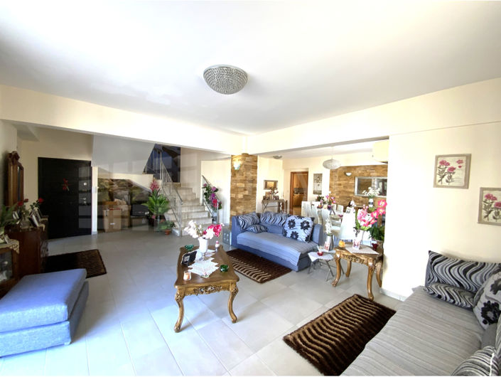 Image No.2-Appartement de 4 chambres à vendre à Larnaca