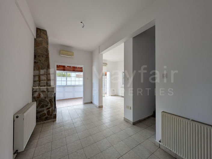 Image No.10-3 Bed House for sale