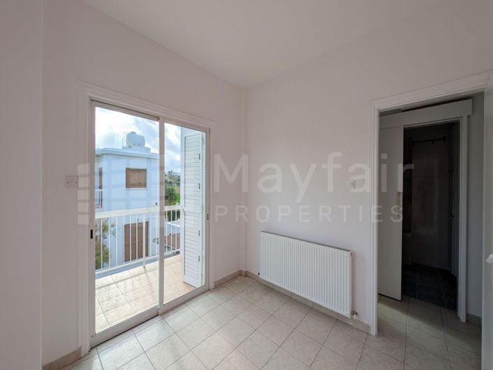 Image No.19-3 Bed House for sale