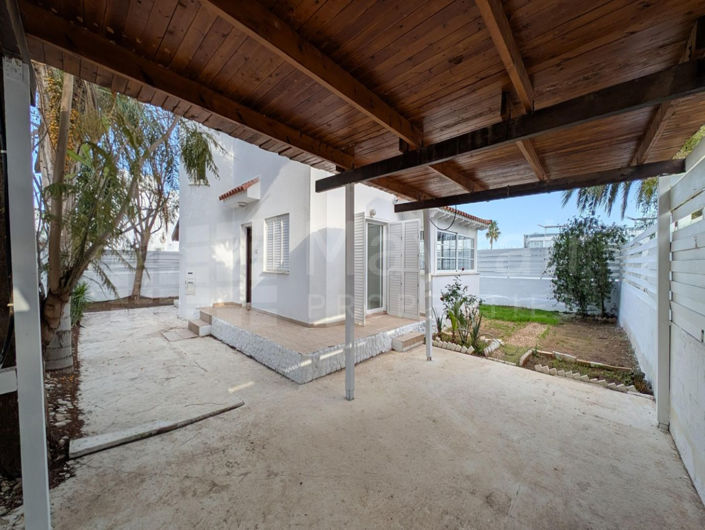 Image No.6-3 Bed House for sale