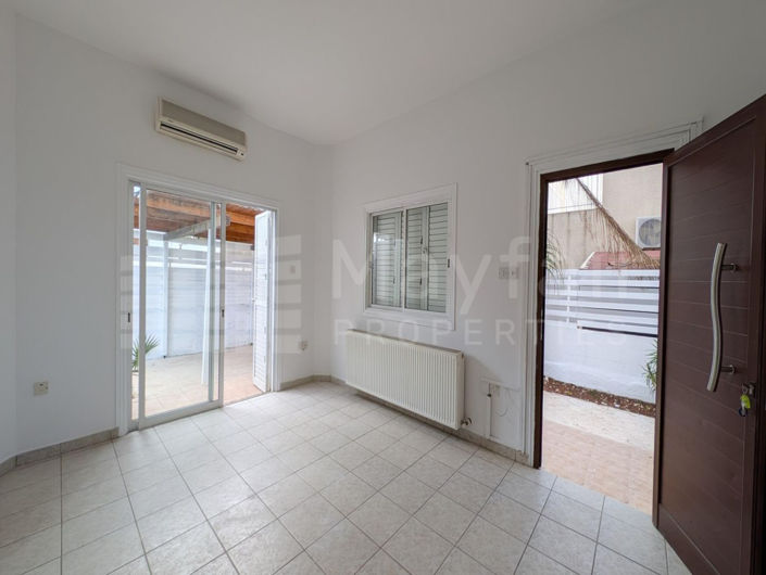 Image No.8-3 Bed House for sale