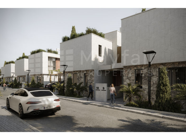 Image No.9-4 Bed House for sale