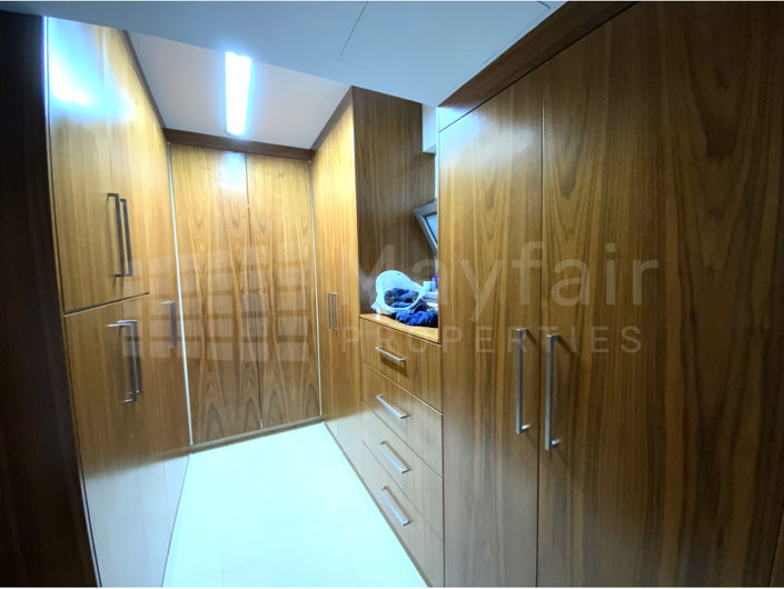 Image No.13-4 Bed House for sale