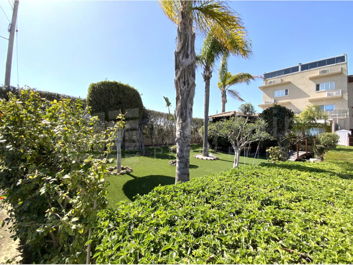 Image No.20-4 Bed House for sale