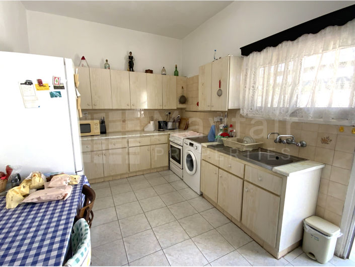 Image No.10-3 Bed House for sale
