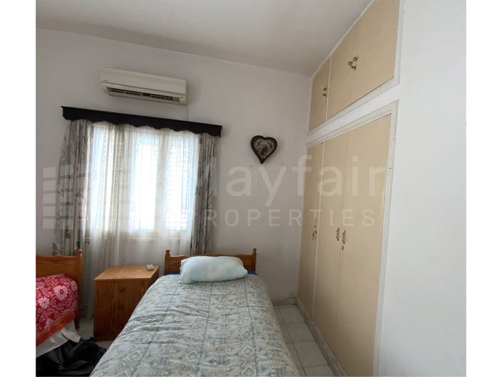 Image No.9-3 Bed House for sale