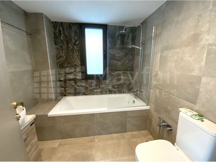 Image No.14-5 Bed House for sale