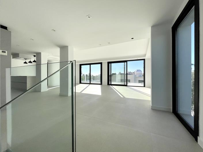 Image No.9-3 Bed House/Villa for sale