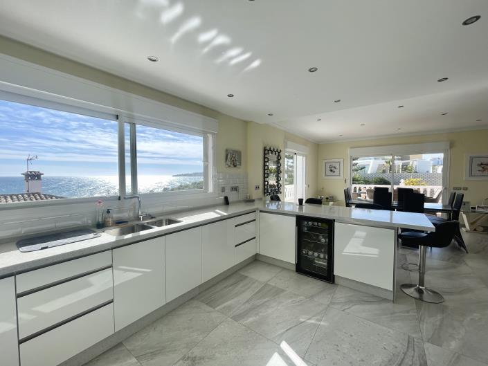 Image No.19-4 Bed House/Villa for sale