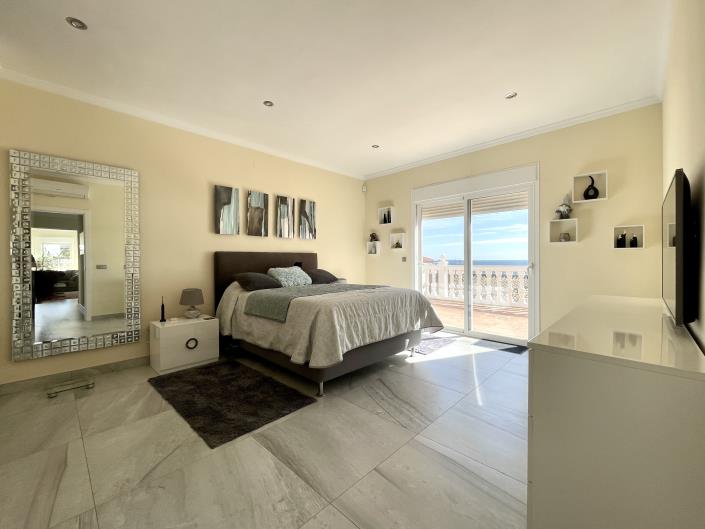 Image No.26-4 Bed House/Villa for sale