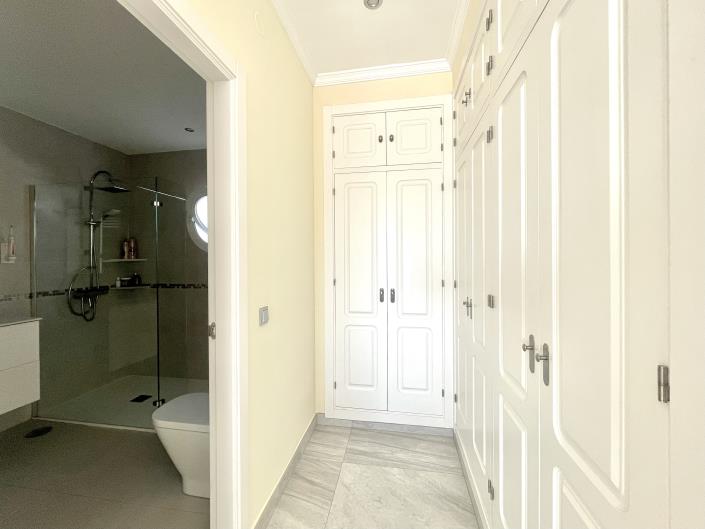 Image No.28-4 Bed House/Villa for sale