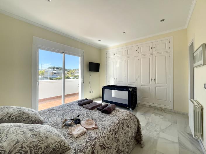 Image No.41-4 Bed House/Villa for sale