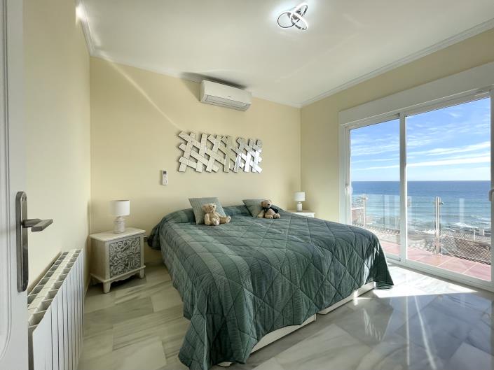 Image No.35-4 Bed House/Villa for sale