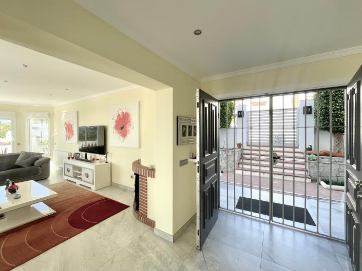 Image No.11-4 Bed House/Villa for sale