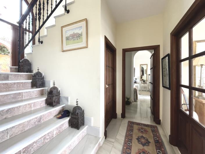 Image No.12-6 Bed House/Villa for sale