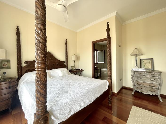 Image No.18-6 Bed House/Villa for sale