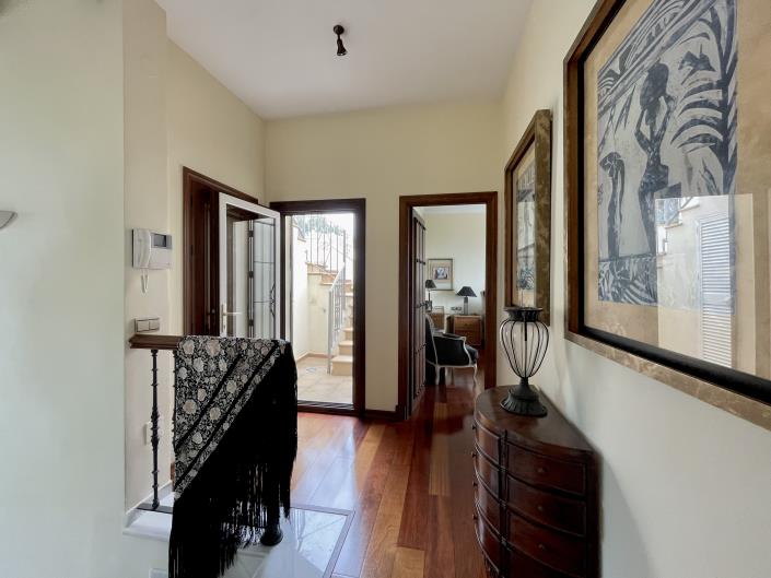 Image No.21-6 Bed House/Villa for sale