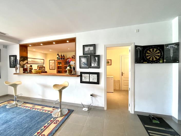 Image No.20-6 Bed House/Villa for sale
