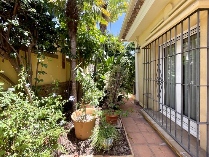 Image No.42-6 Bed House/Villa for sale