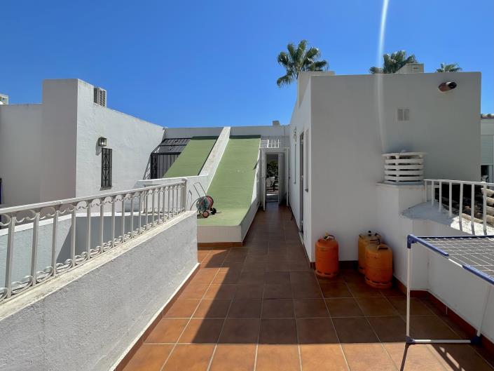 Image No.18-2 Bed Townhouse for sale