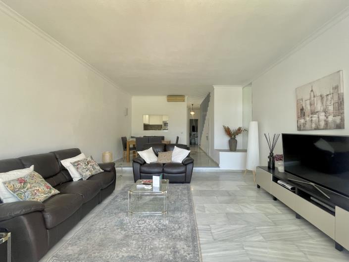 Image No.30-2 Bed Townhouse for sale