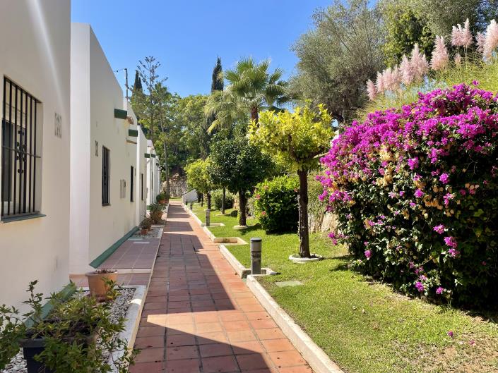 Image No.36-2 Bed Townhouse for sale