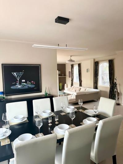 Image No.7-4 Bed Villa / Detached for sale