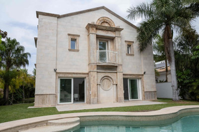 Villa de 5 chambres à vendre à Marbella