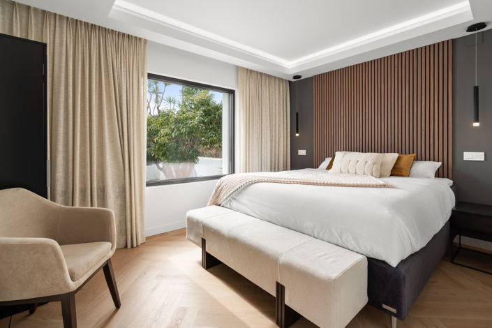 Image No.14-7 Bed Villa for sale