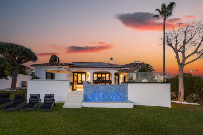 Image No.2-7 Bed Villa for sale