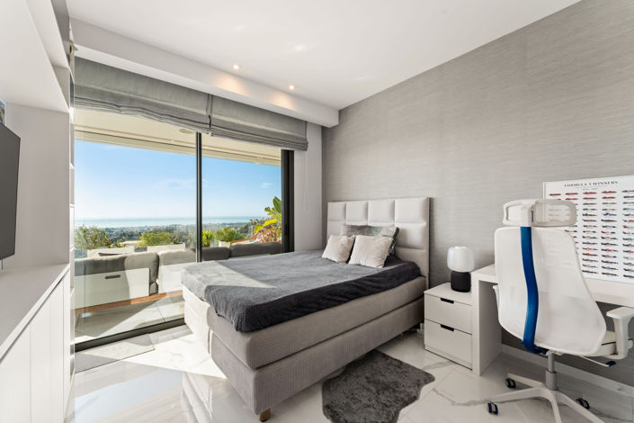 Image No.10-3 Bed Apartment for sale