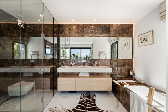 Image No.18-3 Bed Apartment for sale