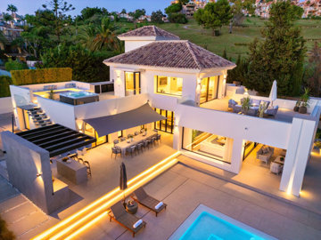 Villa de 6 chambres à vendre à Marbella