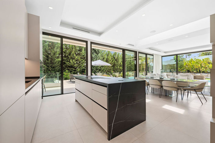 Image No.5-Villa de 4 chambres à vendre à Marbella