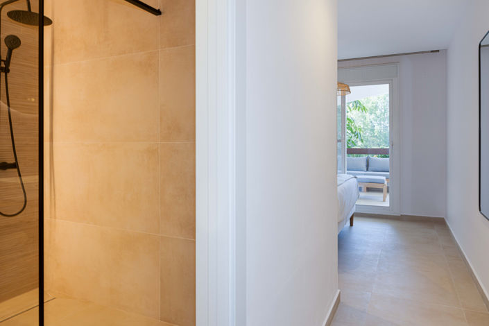 Image No.22-2 Bed Apartment for sale