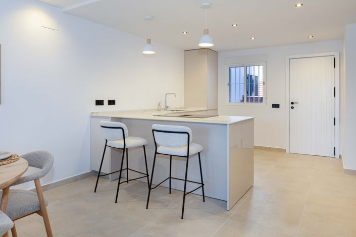 Image No.4-2 Bed Apartment for sale