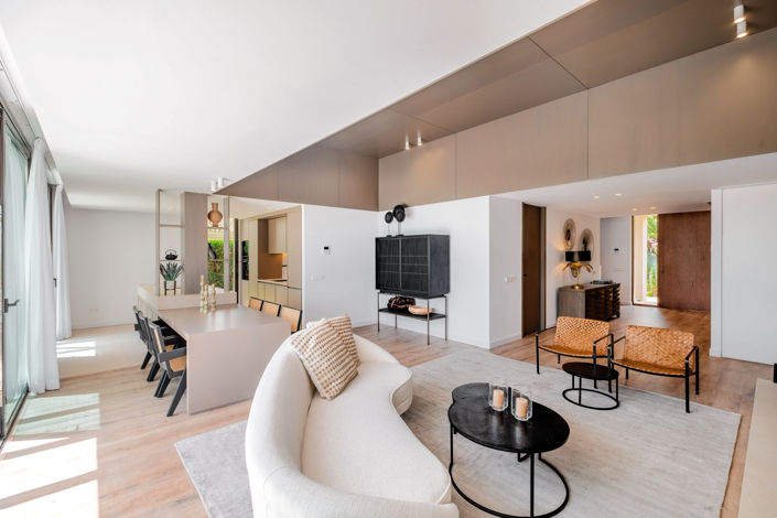 Image No.2-Villa de 4 chambres à vendre à Estepona