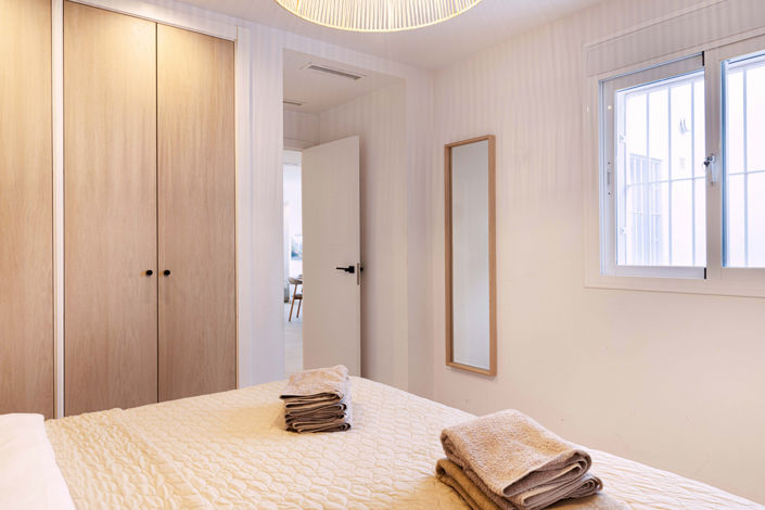 Image No.10-2 Bed Apartment for sale