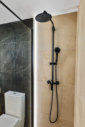 Image No.25-2 Bed Apartment for sale