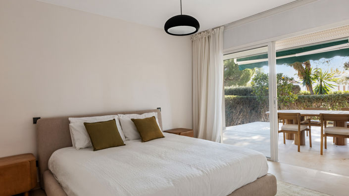 Image No.25-3 Bed Apartment for sale