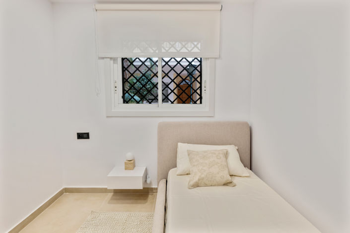 Image No.24-3 Bed Apartment for sale