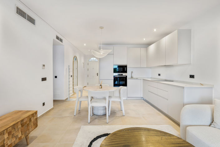 Image No.8-3 Bed Apartment for sale