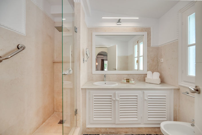 Image No.18-4 Bed Villa for sale