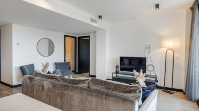 b98le8d7m9k3degpefzhs0lif8u4xzvzhwxtmggyekxx9