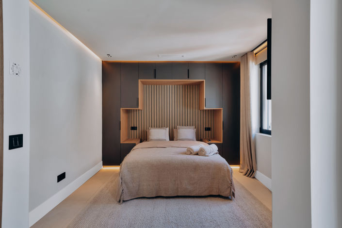 Image No.16-4 Bed House for sale