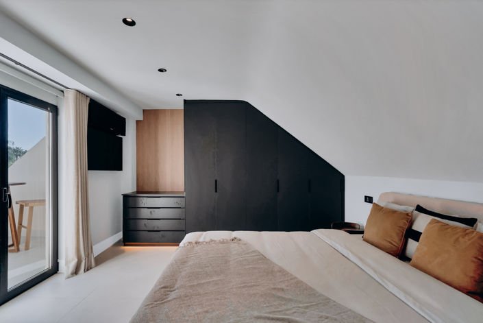 Image No.20-4 Bed House for sale