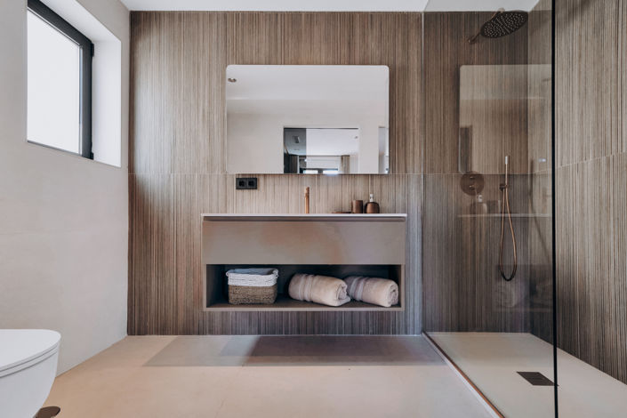 Image No.40-4 Bed House for sale