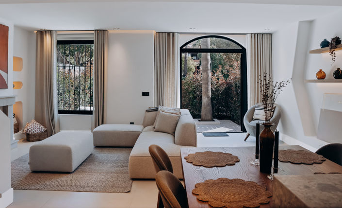 Image No.5-4 Bed House for sale