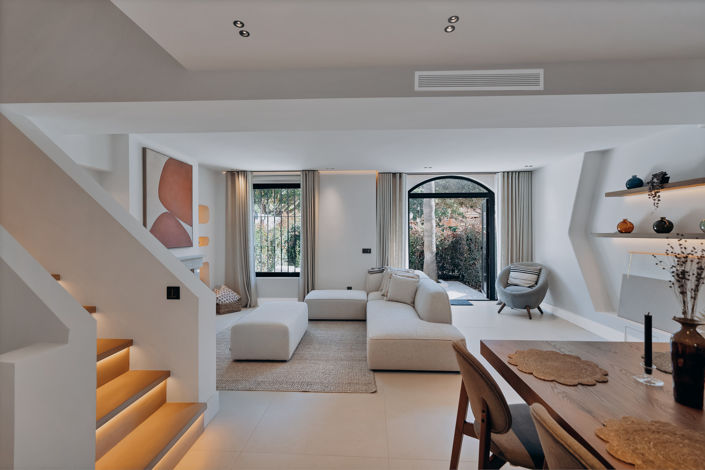 Image No.7-4 Bed House for sale